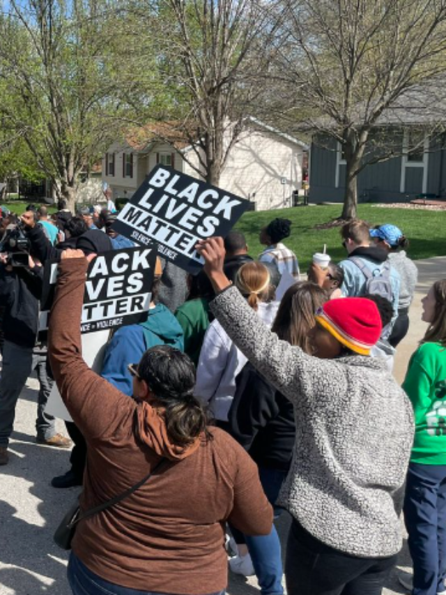 Screenshot 2023-04-17 150332